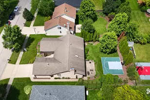 2051 N Ridge Ave, Arlington Heights, IL 60004 - Photo 26