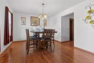 402 Scarlet Oak Dr, Poplar Grove, IL 61065 - Photo 6