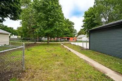 1313 Ewing Street, Bloomington, IL 61701 - Photo 28