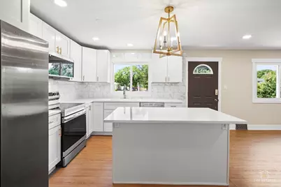 5505 Oakton Street, Morton Grove, IL 60053 - Photo 10