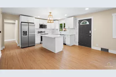 5505 Oakton Street, Morton Grove, IL 60053 - Photo 8