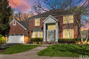 1121 Williamsburg Cir, Grayslake, IL 60030 - Photo 1