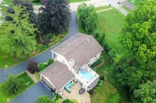 227 Stratford Ln, Inverness, IL 60010 - Photo 6
