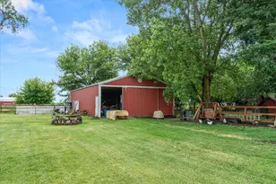2418 N 47th Rd, Somonauk, IL 60552 - Photo 24