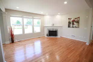 4 Catalpa Ct, Bolingbrook, IL 60490 - Photo 12