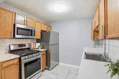 1291 N Red Oak Circle #1, Round Lake Beach, IL 60073 - Photo 4