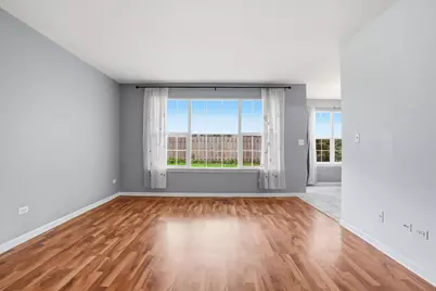 1291 N Red Oak Circle #1, Round Lake Beach, IL 60073 - Photo 6