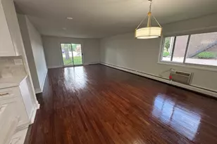 9561 Dee Rd, Des Plaines, IL 60016 - Photo 10