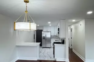 9561 Dee Rd, Des Plaines, IL 60016 - Photo 2