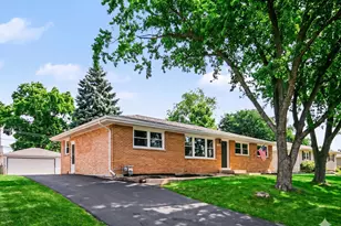 126 59th St, Willowbrook, IL 60527 - Photo 1