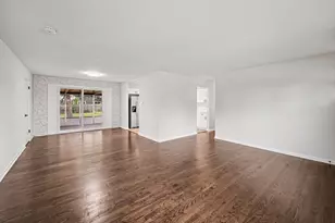 126 59th St, Willowbrook, IL 60527 - Photo 4