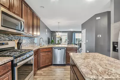 214 Lionel Drive, Grayslake, IL 60030 - Photo 12