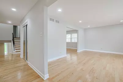 1213 Hawkins Avenue, Downers Grove, IL 60516 - Photo 2