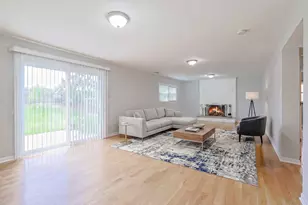 1213 Hawkins Ave, Downers Grove, IL 60516 - Photo 20