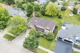 4072 Broadmoor Cir, Naperville, IL 60564 - Photo 40