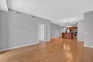 435 W Wood St, Palatine, IL 60067 - Photo 8