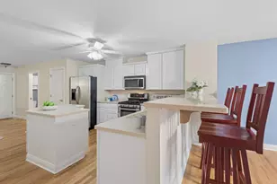 1520 Queen Ann Ln, Gurnee, IL 60031 - Photo 8