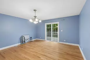 1520 Queen Ann Ln, Gurnee, IL 60031 - Photo 8
