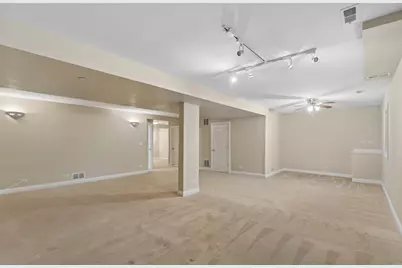 1520 Queen Ann Lane, Gurnee, IL 60031 - Photo 20