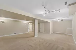 1520 Queen Ann Ln, Gurnee, IL 60031 - Photo 20