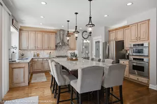 9011 Coppergate Rd, Woodridge, IL 60517 - Photo 6