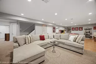 9011 Coppergate Rd, Woodridge, IL 60517 - Photo 28
