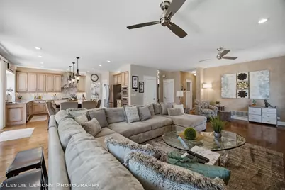 9011 Coppergate Road, Woodridge, IL 60517 - Photo 12