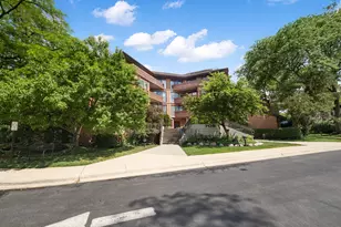 706 Waukegan Rd, Glenview, IL 60025 - Photo 1