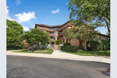 706 Waukegan Road #C-203, Glenview, IL 60025 - Photo 2