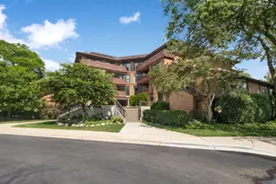 706 Waukegan Rd, Glenview, IL 60025 - Photo 2
