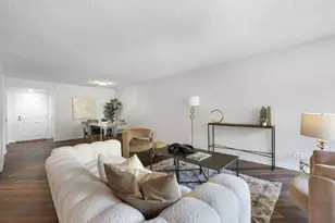 706 Waukegan Rd, Glenview, IL 60025 - Photo 16