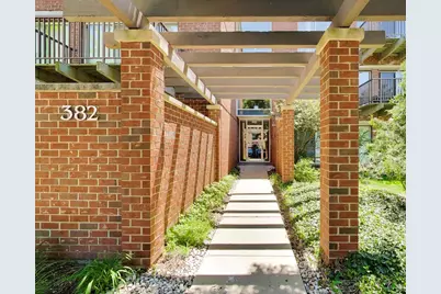 382 Kelburn Road #221, Deerfield, IL 60015 - Photo 2