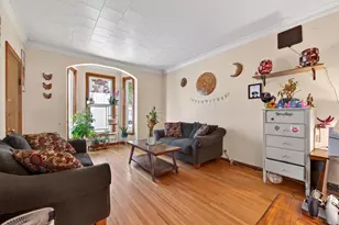3035 N Spaulding Ave, Chicago, IL 60618 - Photo 2