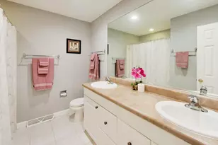 918 E Patten Dr, Palatine, IL 60074 - Photo 16