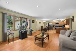 8007 Alexandria Dr, Tinley Park, IL 60477 - Photo 8