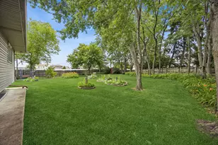 8007 Alexandria Dr, Tinley Park, IL 60477 - Photo 20
