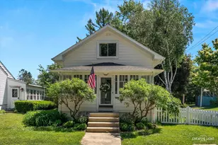 701 Edison St, Geneva, IL 60134 - Photo 1
