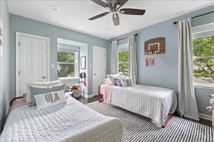 131 Joyce Pl, Park Ridge, IL 60068 - Photo 12