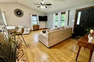 731 Clancy Dr, Dalzell, IL 61320 - Photo 2