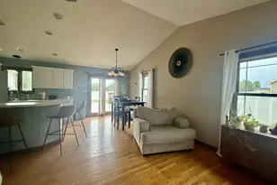 731 Clancy Dr, Dalzell, IL 61320 - Photo 10