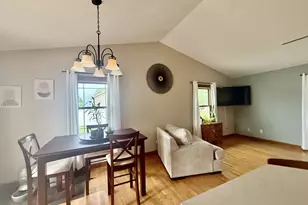 731 Clancy Dr, Dalzell, IL 61320 - Photo 8