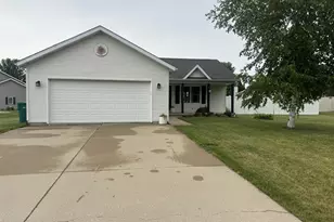 731 Clancy Dr, Dalzell, IL 61320 - Photo 1
