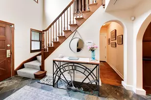 124 Lockerbie Ln, Wilmette, IL 60091 - Photo 2