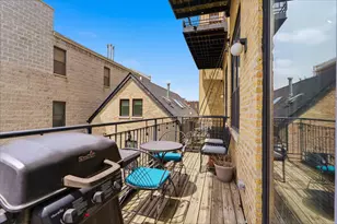 1521 W Haddon Ave, Chicago, IL 60642 - Photo 16