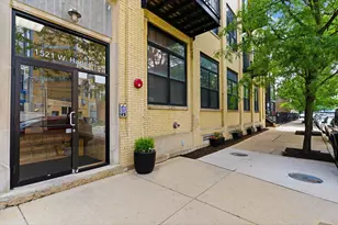1521 W Haddon Ave, Chicago, IL 60642 - Photo 2