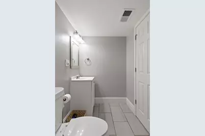 662 E 159th Place, South Holland, IL 60473 - Photo 16