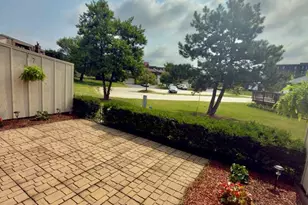 19 Westwood Dr, Indian Head Park, IL 60525 - Photo 12