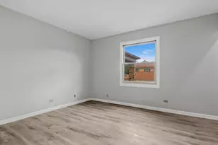 1814 Sessions Walk, Hoffman Estates, IL 60169 - Photo 10