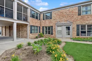 1814 Sessions Walk, Hoffman Estates, IL 60169 - Photo 2