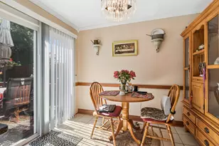 1803 Henley St, Glenview, IL 60025 - Photo 10